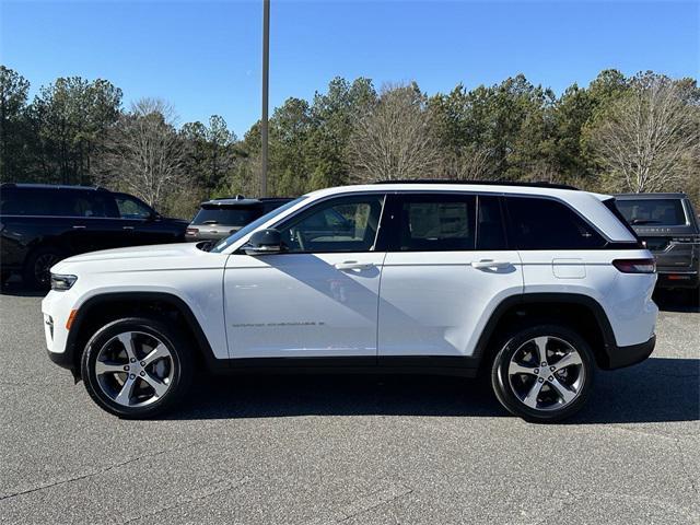 new 2025 Jeep Grand Cherokee car, priced at $46,820