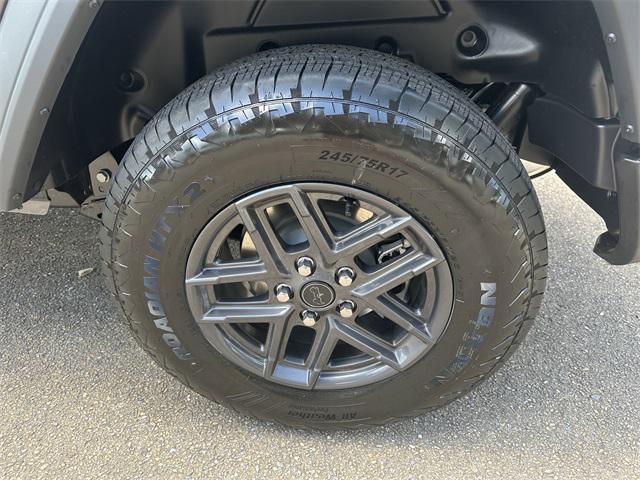 new 2025 Jeep Wrangler car, priced at $40,651