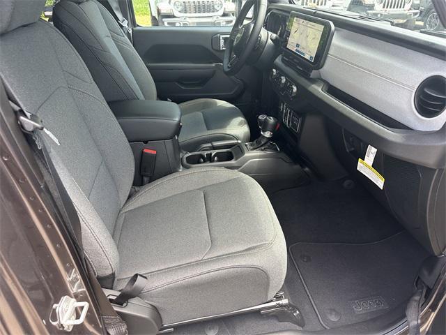 new 2025 Jeep Wrangler car, priced at $40,651