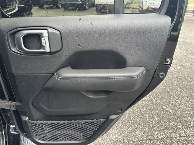 used 2020 Jeep Gladiator car, priced at $31,400