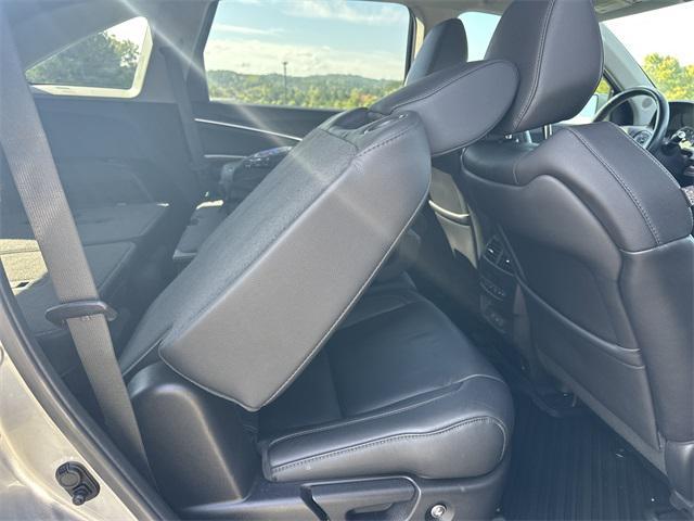 used 2018 Acura MDX car, priced at $21,790