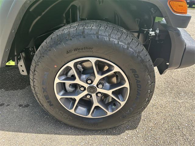 new 2025 Jeep Wrangler car, priced at $37,718