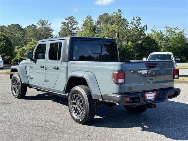 new 2024 Jeep Gladiator car, priced at $48,370