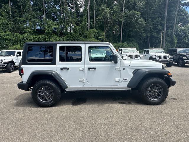 new 2025 Jeep Wrangler car, priced at $40,375