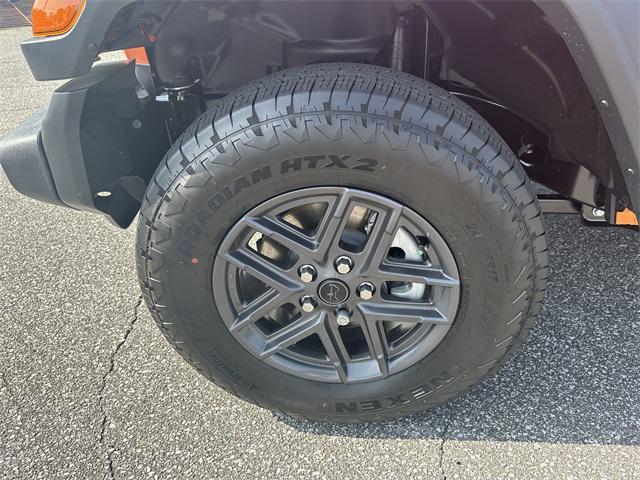 new 2025 Jeep Wrangler car, priced at $42,007