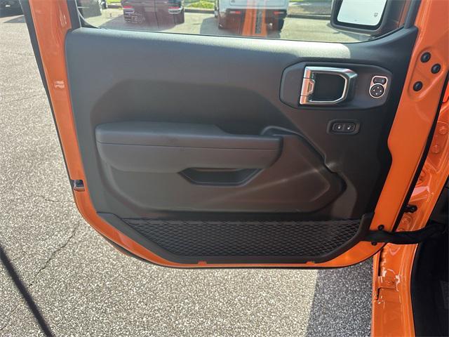 new 2025 Jeep Wrangler car, priced at $42,007