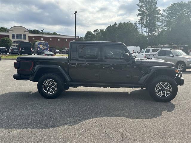 new 2024 Jeep Gladiator car, priced at $59,971