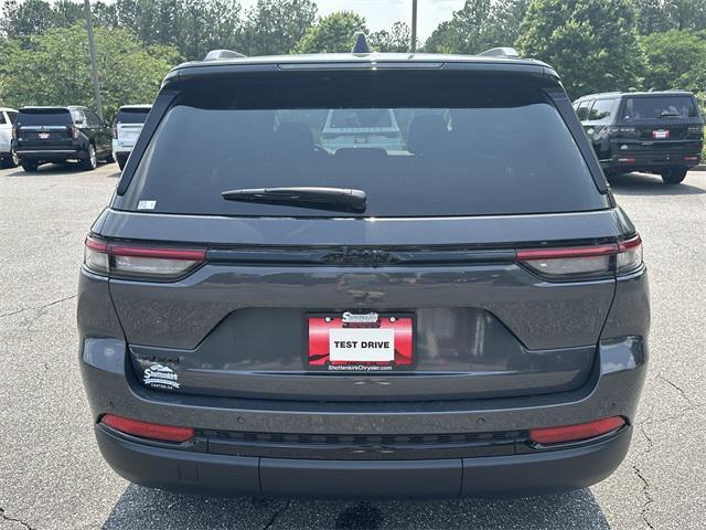 new 2025 Jeep Grand Cherokee car