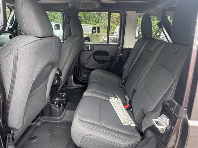 new 2025 Jeep Wrangler car, priced at $41,753