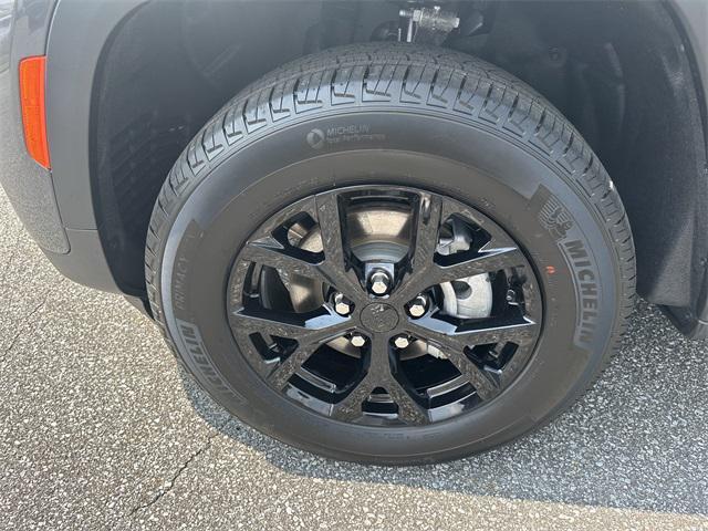 new 2025 Jeep Grand Cherokee car