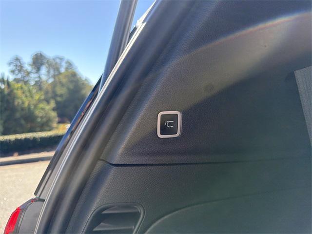 used 2024 Chrysler Pacifica car, priced at $43,925