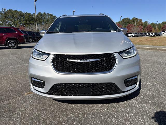 used 2024 Chrysler Pacifica car, priced at $43,925