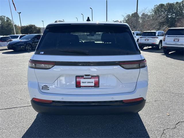 new 2025 Jeep Grand Cherokee car, priced at $36,526