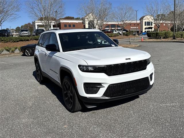 new 2025 Jeep Grand Cherokee car, priced at $36,526