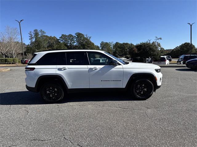new 2025 Jeep Grand Cherokee car, priced at $36,526