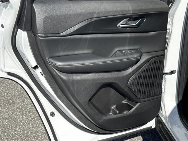 new 2025 Jeep Grand Cherokee car, priced at $36,526