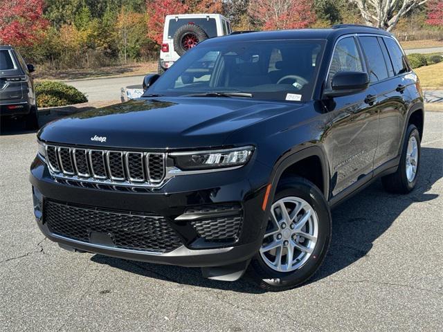 new 2025 Jeep Grand Cherokee car, priced at $35,175