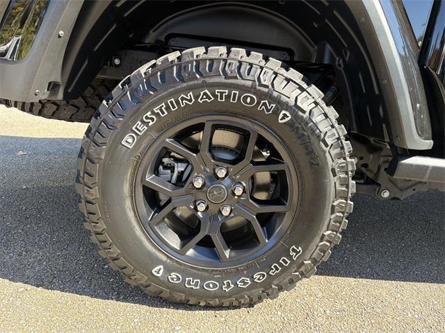 used 2024 Jeep Gladiator car, priced at $37,925