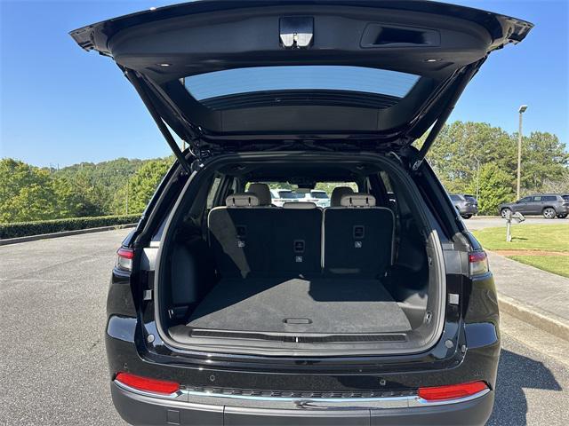 new 2025 Jeep Grand Cherokee car, priced at $39,495