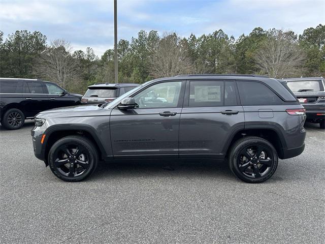 new 2025 Jeep Grand Cherokee car, priced at $42,170