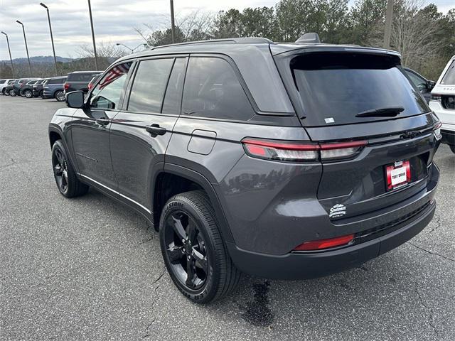 new 2025 Jeep Grand Cherokee car, priced at $42,170