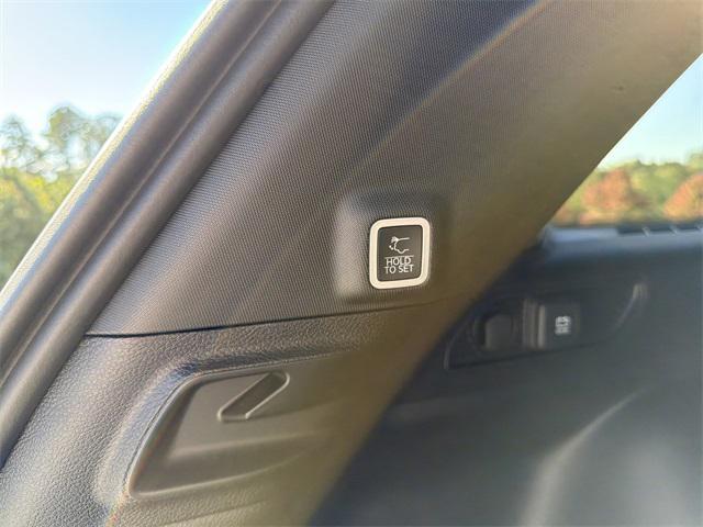 new 2025 Jeep Grand Cherokee car, priced at $37,900