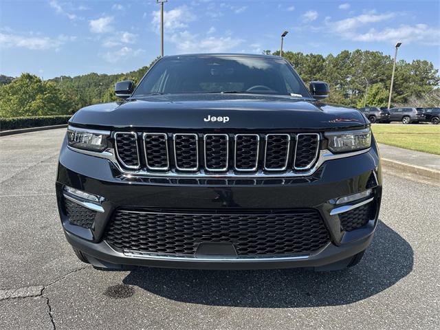 new 2025 Jeep Grand Cherokee car, priced at $40,995
