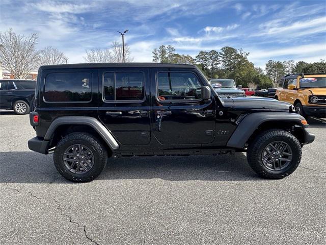 new 2025 Jeep Wrangler car, priced at $40,881