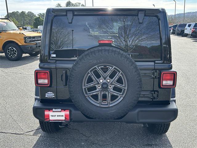 new 2025 Jeep Wrangler car, priced at $40,881