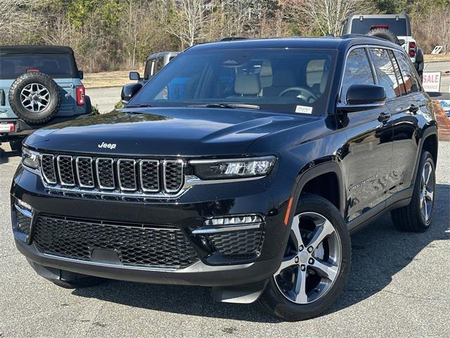 new 2025 Jeep Grand Cherokee car, priced at $46,741