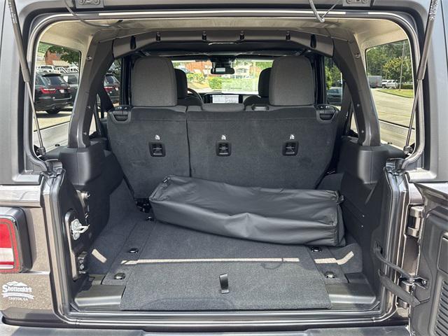 new 2025 Jeep Wrangler car, priced at $40,615