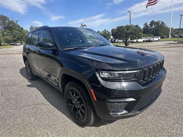 used 2024 Jeep Grand Cherokee car, priced at $35,990