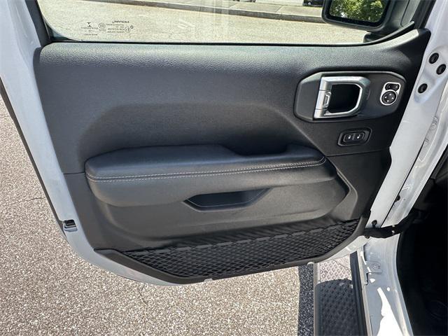 used 2020 Jeep Gladiator car, priced at $30,995