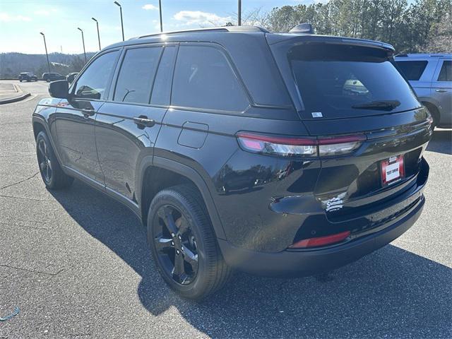 new 2025 Jeep Grand Cherokee car, priced at $42,170