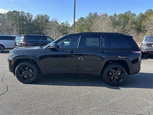 new 2025 Jeep Grand Cherokee car, priced at $42,170