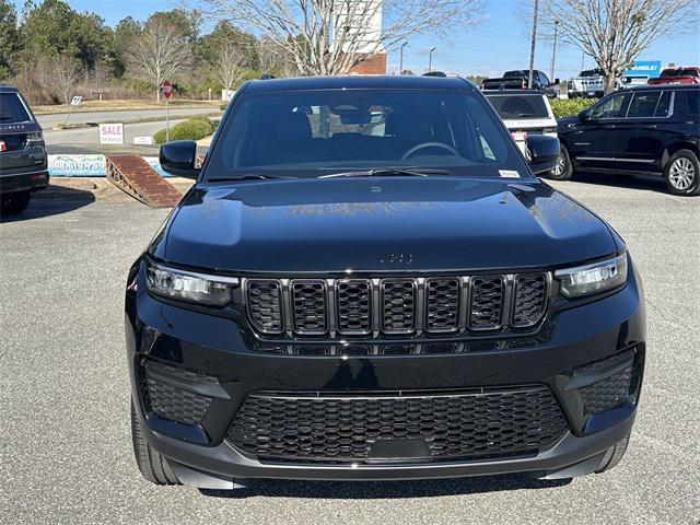 new 2025 Jeep Grand Cherokee car, priced at $42,170