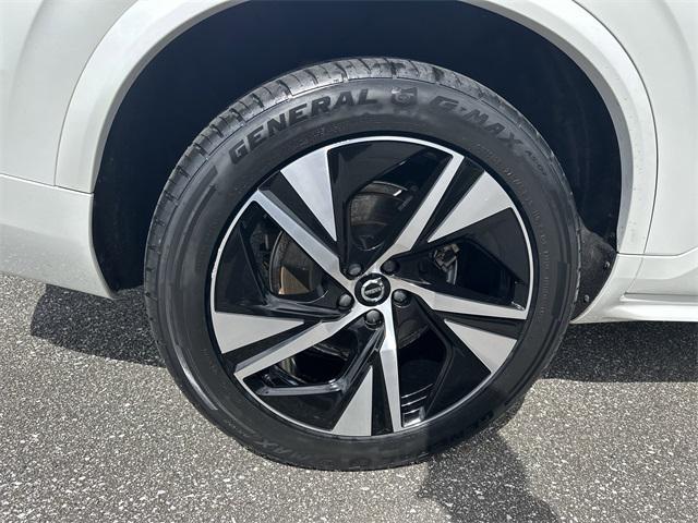 used 2020 Volvo XC90 car, priced at $25,600