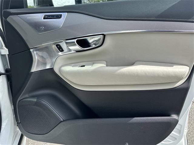 used 2020 Volvo XC90 car, priced at $25,600