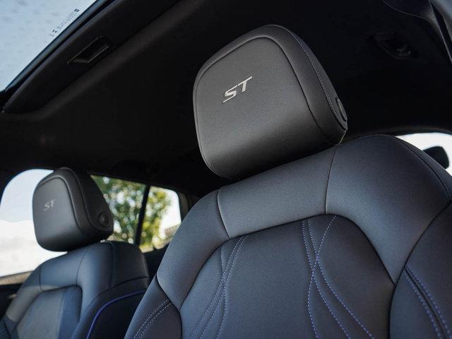 new 2025 Buick Envista car, priced at $28,998
