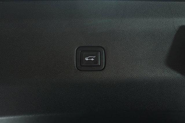used 2023 GMC Yukon XL car, priced at $70,900