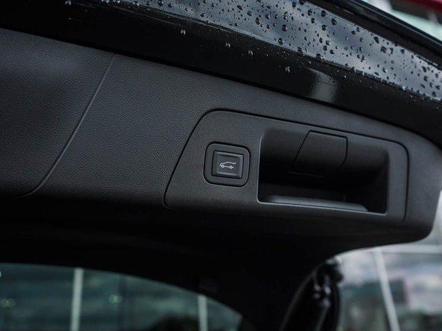 new 2025 Buick Envision car, priced at $43,595
