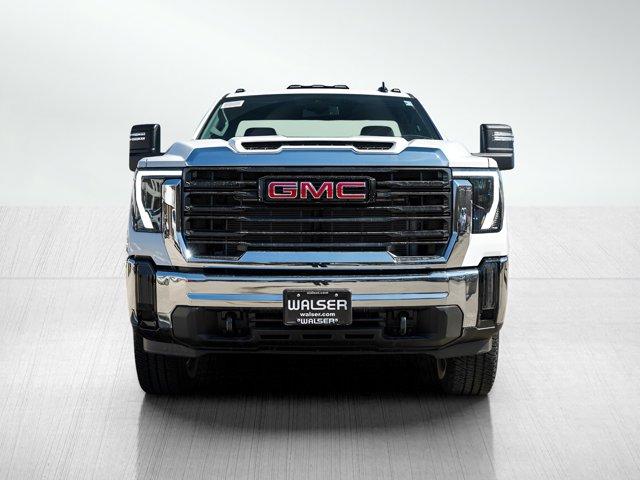 new 2025 GMC Sierra 3500 car, priced at $49,748