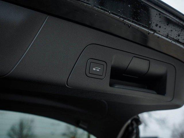 new 2025 Buick Envision car, priced at $38,455