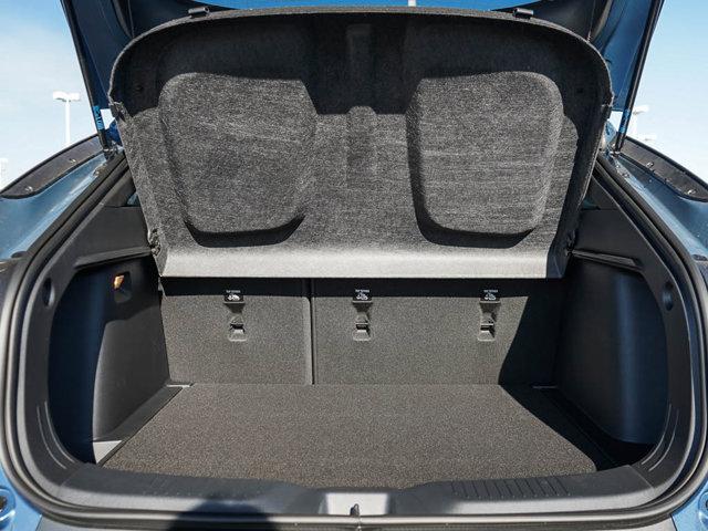 new 2025 Buick Envista car, priced at $26,298