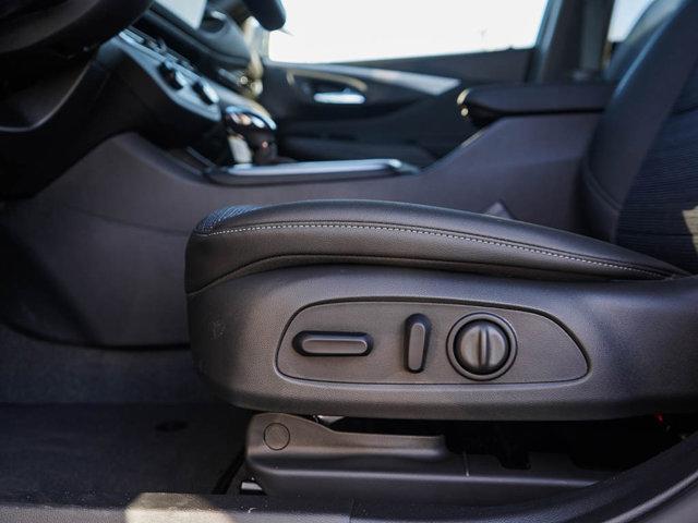 new 2025 Buick Envista car, priced at $26,298