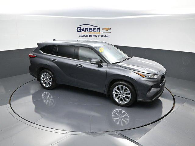 used 2023 Toyota Highlander car, priced at $39,850