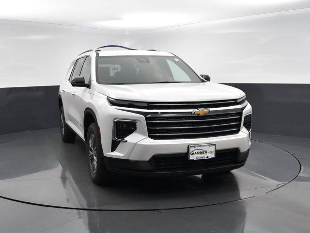 new 2025 Chevrolet Traverse car, priced at $46,940