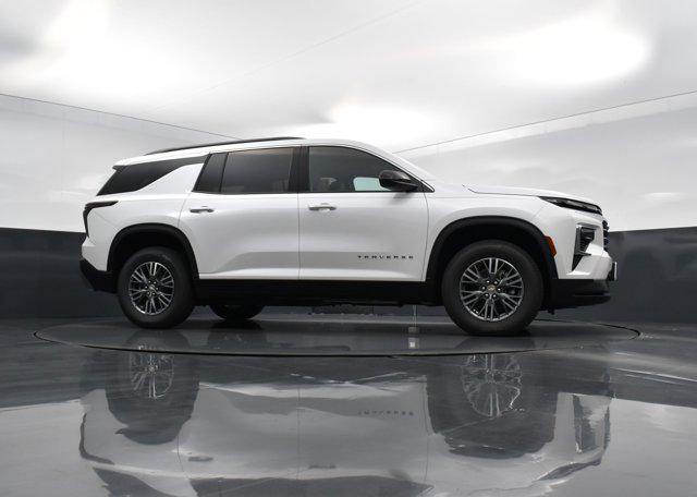 new 2025 Chevrolet Traverse car, priced at $46,940