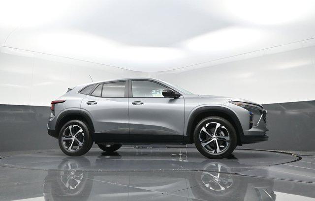 new 2025 Chevrolet Trax car, priced at $25,335