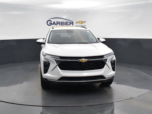 new 2025 Chevrolet Trax car, priced at $25,235